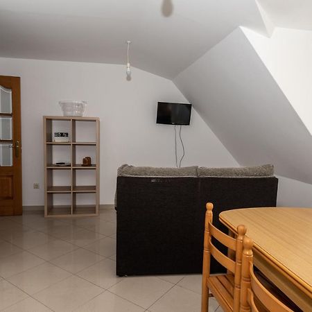 Apartamentos O Grove Buitenkant foto
